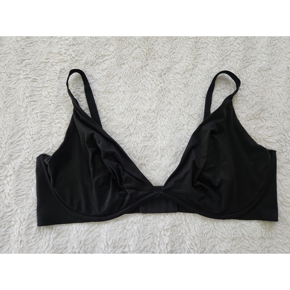 Victoria's Secret Incredible Unlined Plunge Bra Black Size 38DD Underwire